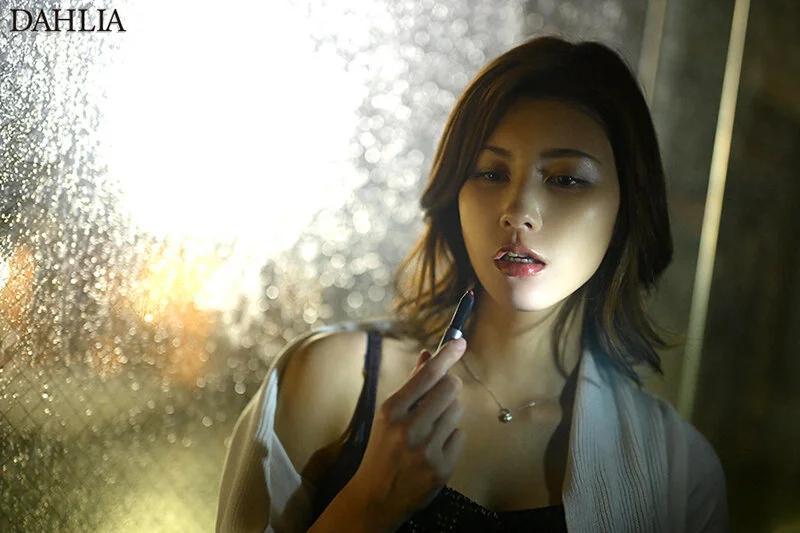 [DLDSS-392] [English Subtitles] Sweet Kisses, the Adultery of Betrayal: Upon Learning of My Fiancé's Infidelity, I Became Sexually Liberated, Sharing Intense Kisses with a Charming CEO, and My Daily Life Crumbled as I Broke Free from All Restraints. Minosuzume