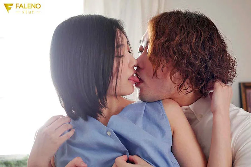 [FSDSS-386] [English Subtitles] Hot Woman Soaked in Bodily Fluids Copulation Sweat Saliva Love Liquid Orgasmic Fluid Overflowing and Entwining in Convulsing Climax Natsu Igarashi