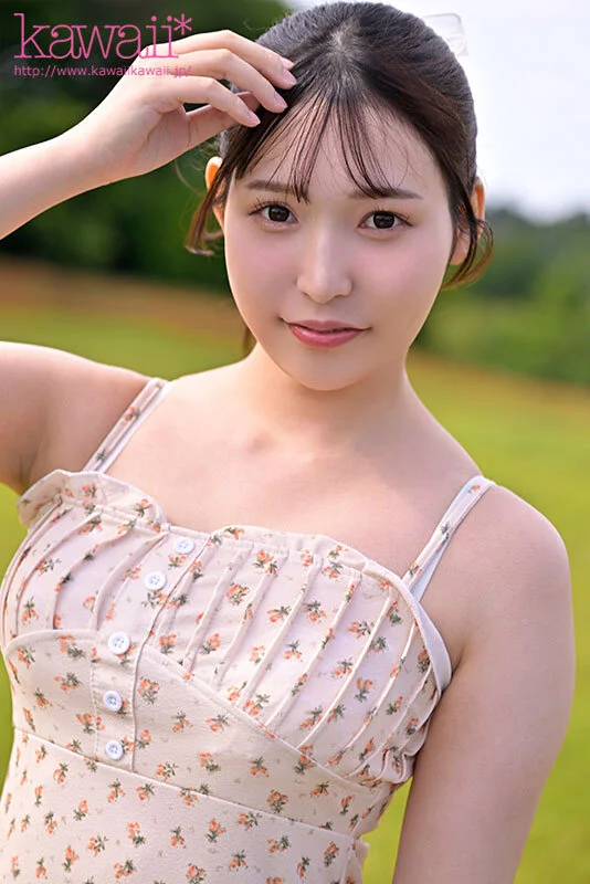 [CAWD-894] [English Subtitles] Smiling Face, Ultra-Fresh! Found! A Dazzlingly Cute and Naive Virgin Girl Who's Always Smiling, Yuu Miharu's Kawaii* New Debut →